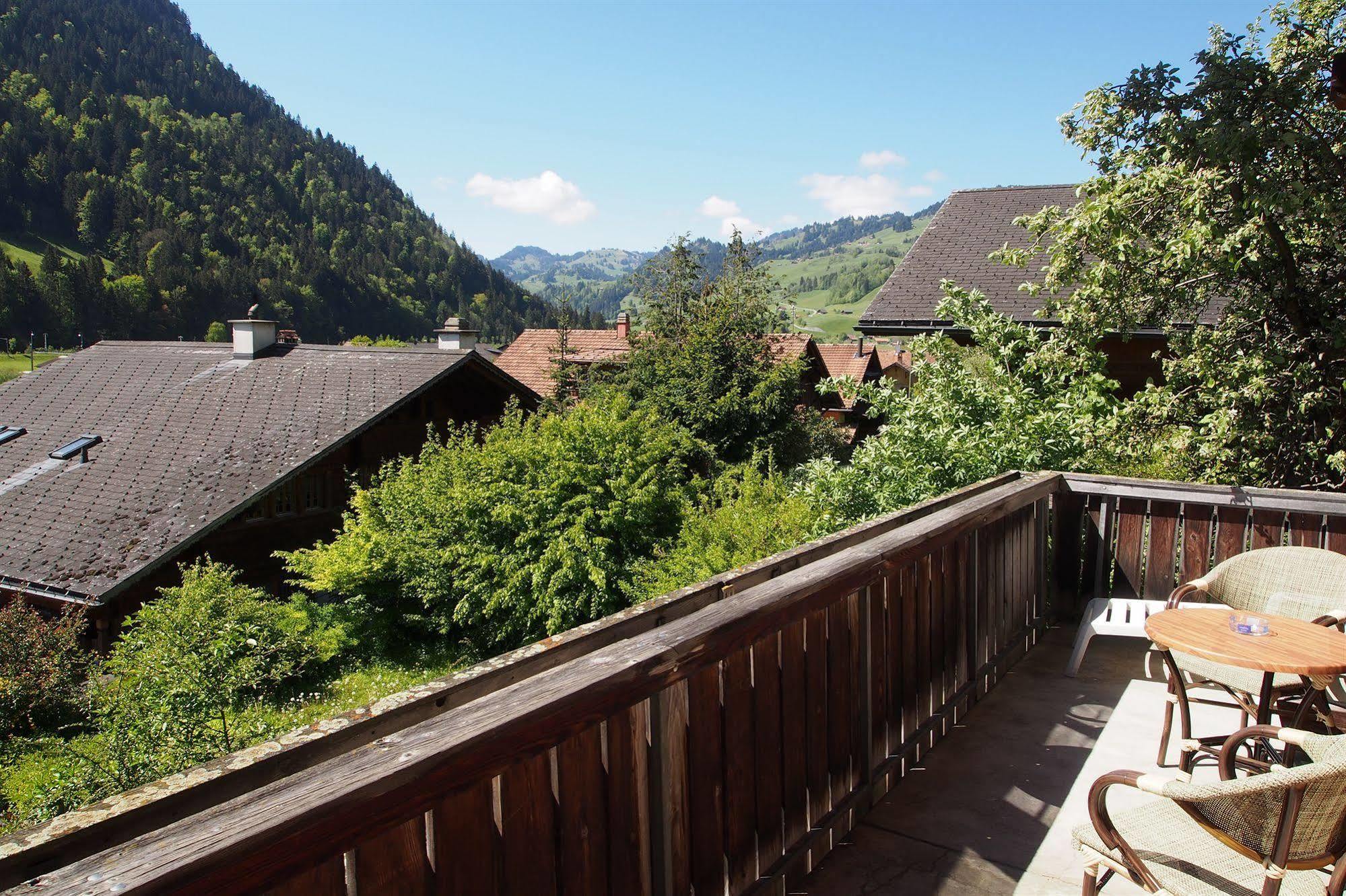 Hotel Simmental Boltigen Exteriör bild